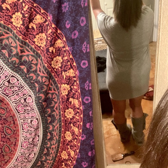 NEW LISTING ‼️SHOW ME YOUR MUMU Tee - Picture 11 of 11